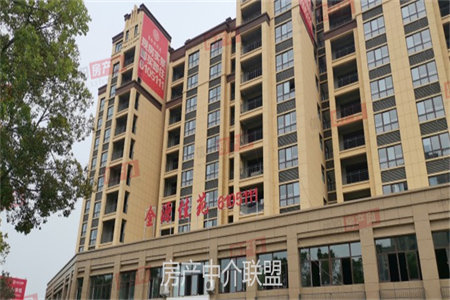 送车位储藏室龙泉湾精装修3室2厅1卫136万110m2出售